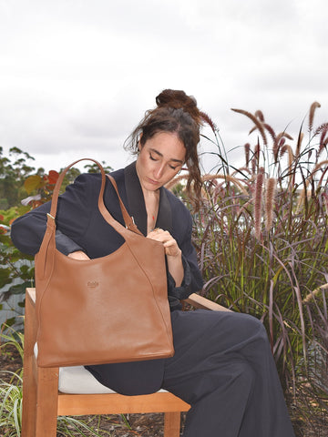 Fast Fashion’s Dirty Secret: Recycling Plastic Into Handbags Doesn’t Make Them Sustainable - Oralua
