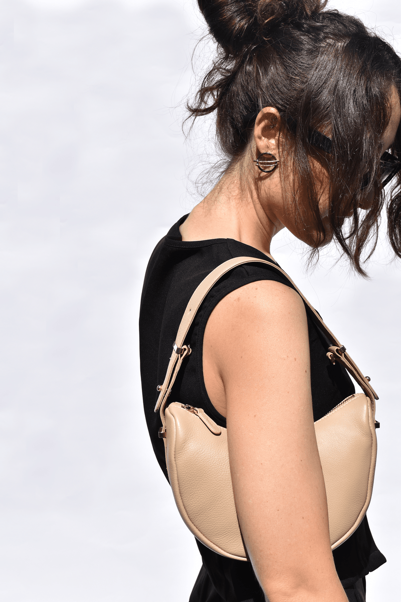 Elizabeth Bag in Sand — Oralua