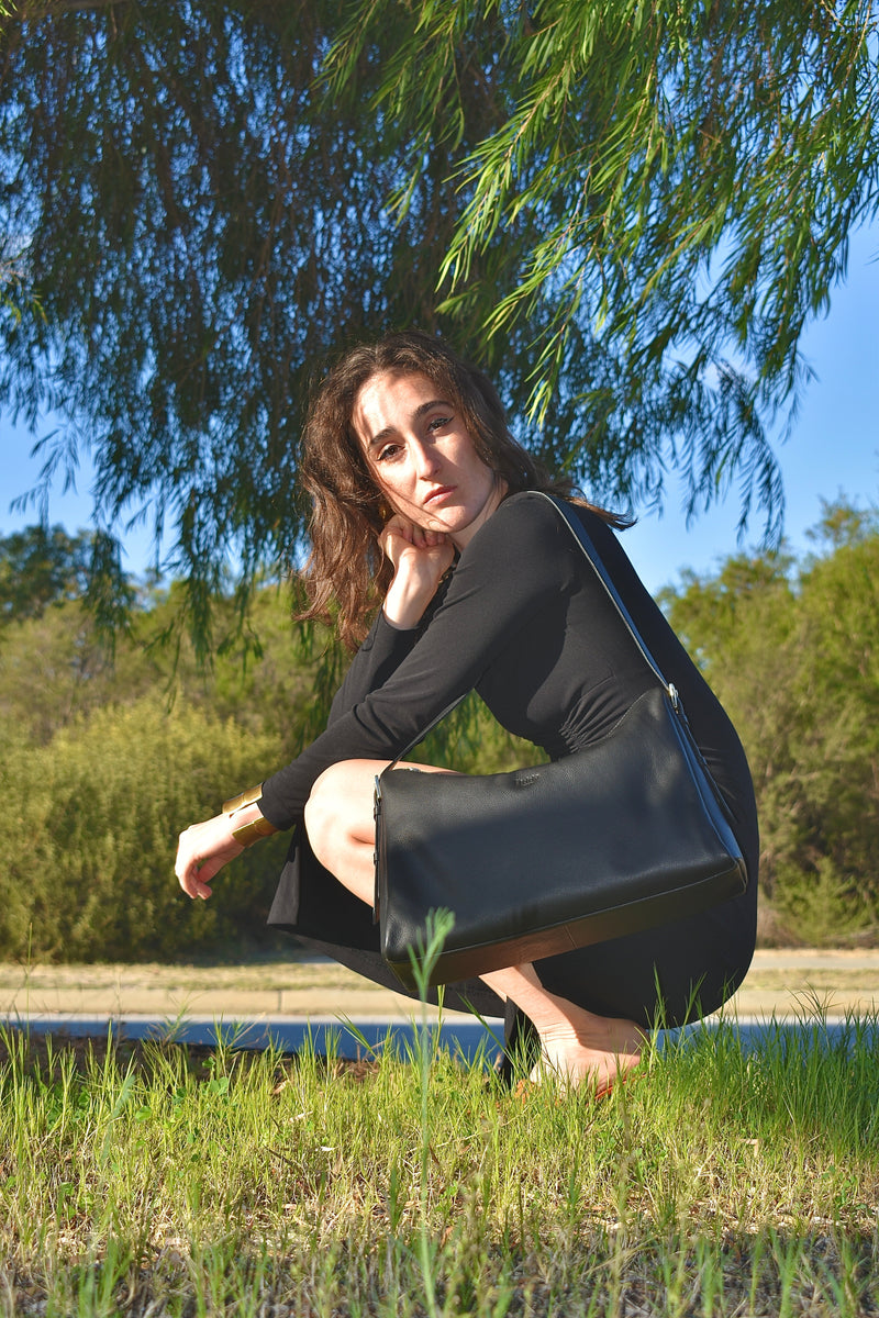 Esperance XL Bag in Black — Oralua