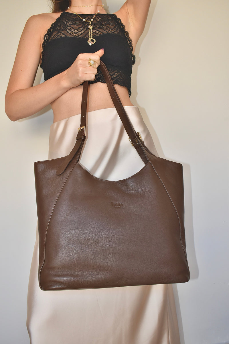 Margaret Tote in Cocoa — Oralua