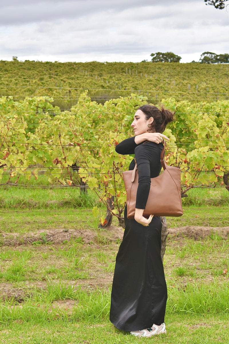 Margaret Tote in Mud — Oralua