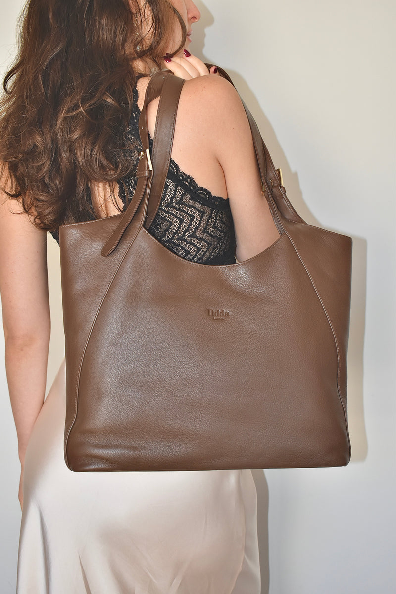Margaret Tote in Cocoa — Oralua