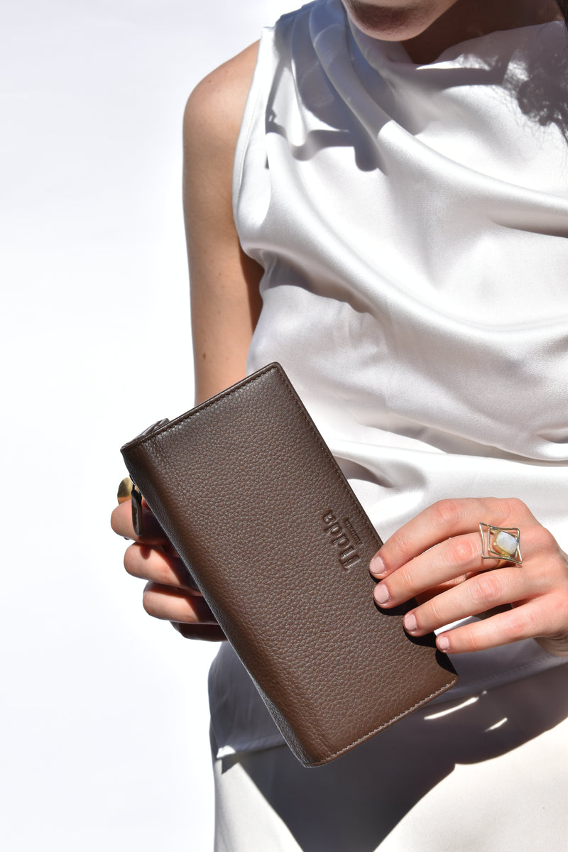 Ningaloo Wallet in Cocoa — Oralua