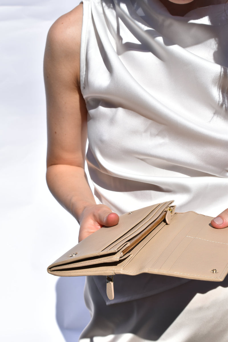 Ningaloo Wallet in Sand — Oralua